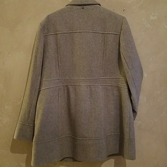 Coat - Picture 2 of 2